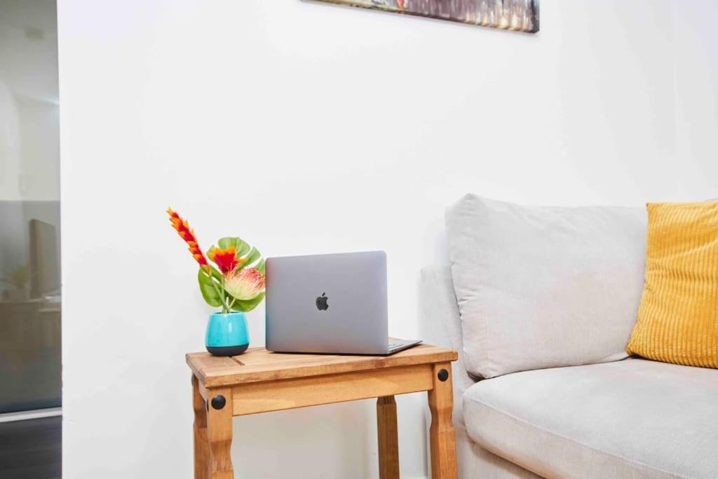 Dellehomes- Free Parking, Wfh, Family-Friendly Manchester Bagian luar foto