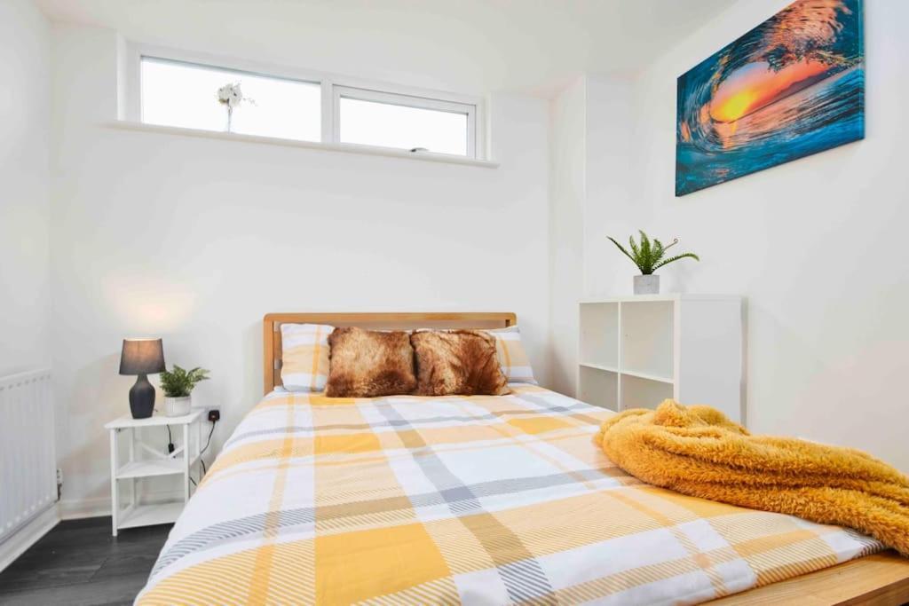 Dellehomes- Free Parking, Wfh, Family-Friendly Manchester Bagian luar foto